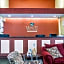 Quality Inn & Suites Kansas City I-435n Near Sports Complex