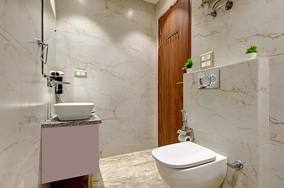 Qotel Comfort Ashok Vihar