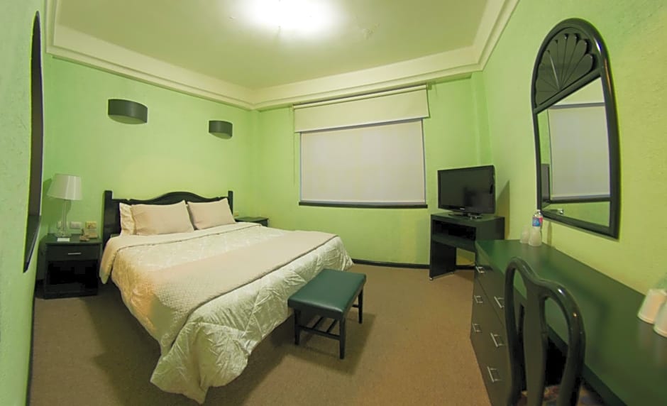 Hotel Leon