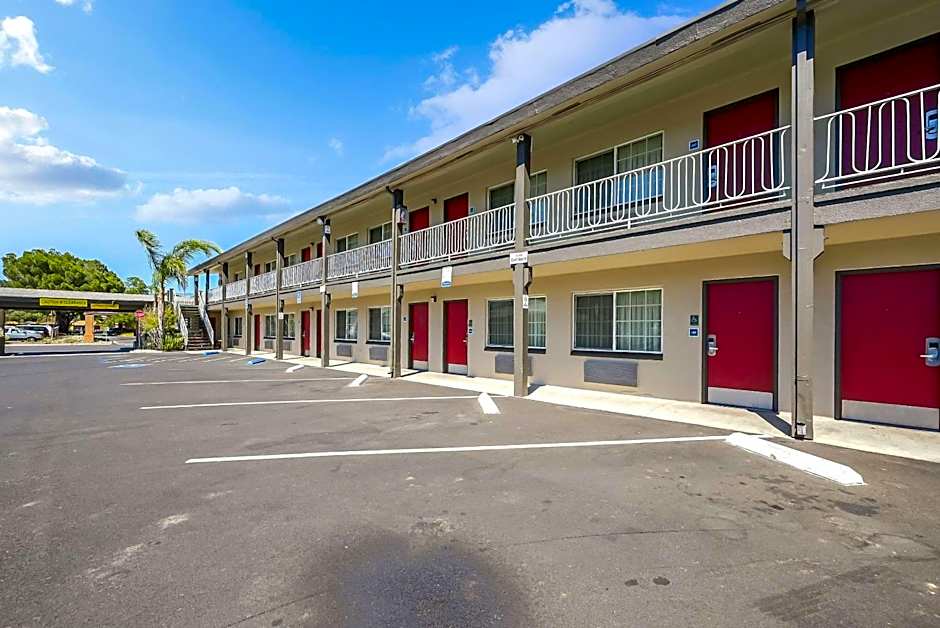 Econo Lodge Woodland near I-5