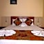 Lara Dinc Hotel