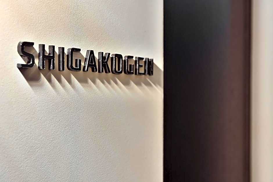 Warth52-W52 Apartments