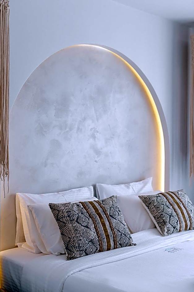 Amalthia Luxury Suites