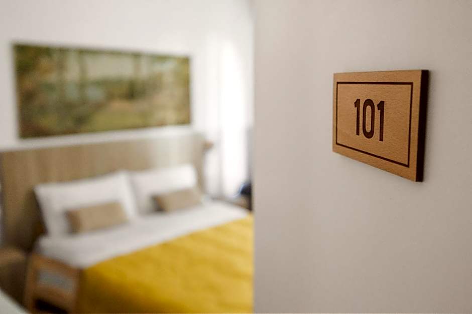 Dante Suites