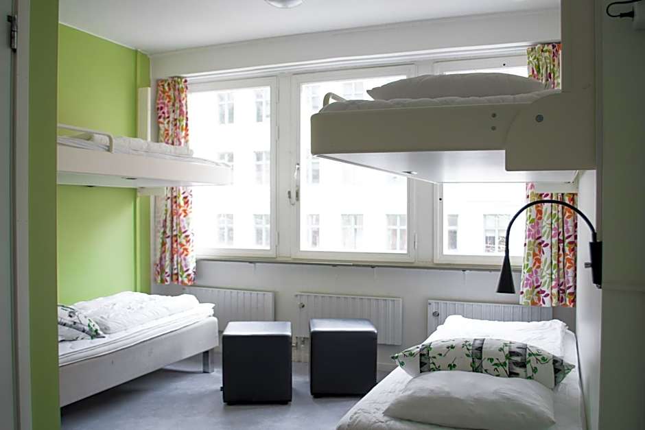 Slottsskogens Hostel