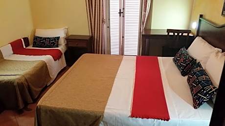 Triple Room
