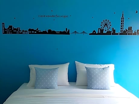 Standard King Bed