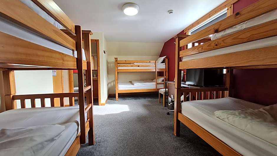 Orcades Hostel