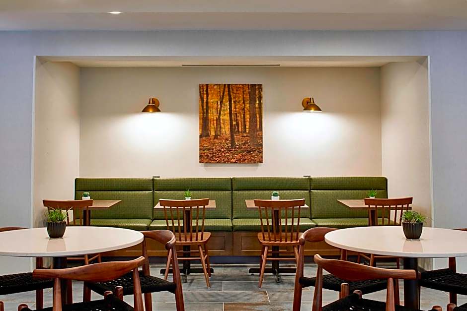 Fairfield Inn & Suites by Marriott Albany Airport