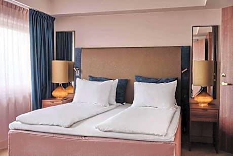 Presidential Suite with Balcony and Harbor View