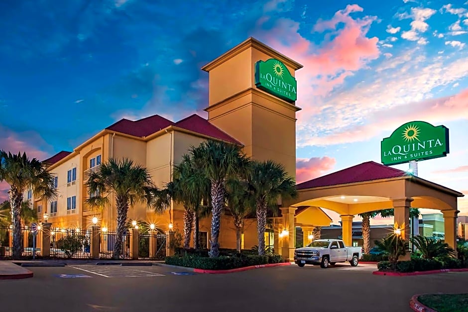 La Quinta by Wyndham Beaumont West