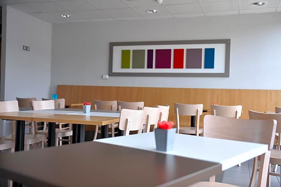 B&B HOTEL Saclay