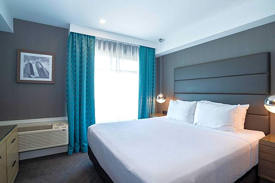 Sandman Signature Calgary Airport Hotel