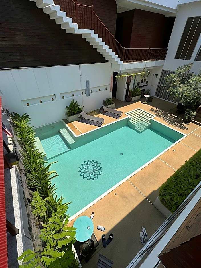Mandalai Hotel
