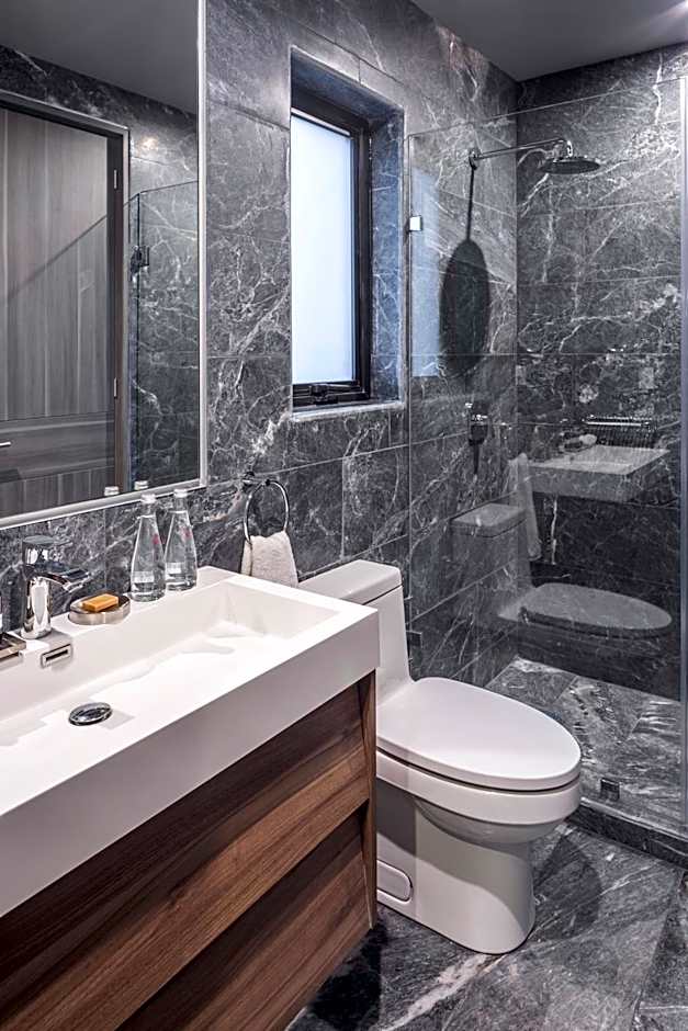 Mathias Luxury Plus by Viadora