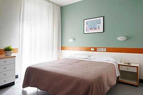 Economy Double or Twin Room