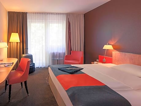 Superior Room with Double Bed, overlooking the courtyard