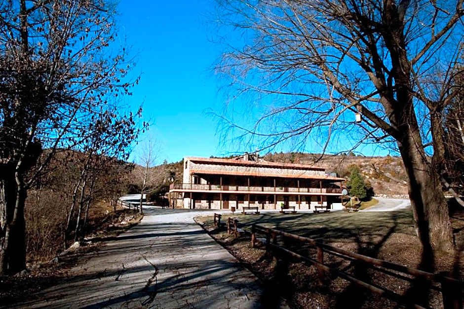 Alberg-Casa De Colònies Ridolaina