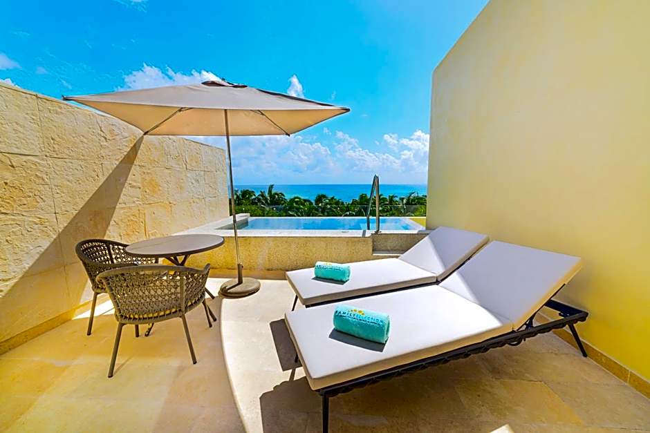 Family Selection at Grand Palladium Kantenah Resort & Spa- All Inclusive