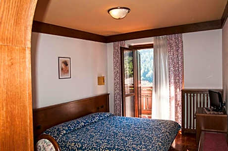 Quadruple Room with Balcony