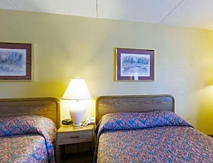 Americas Best Value Inn & Suites Conway