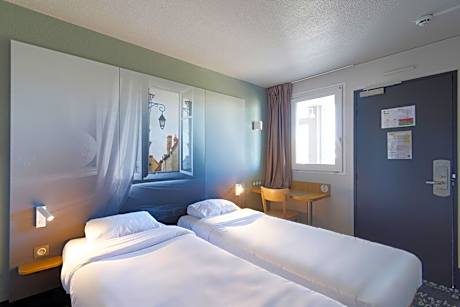 Classic Quadruple Room