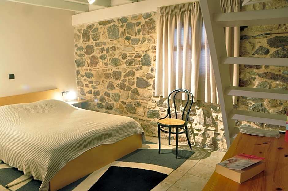 Limni Stone Apartments