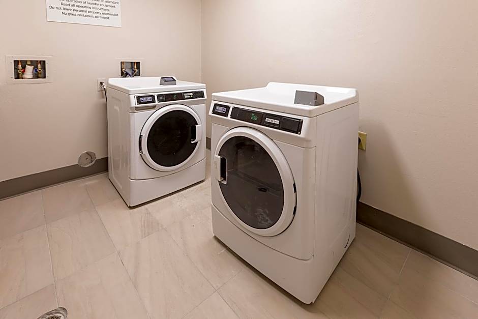 Holiday Inn Express & Suites Englewood - Denver South By IHG