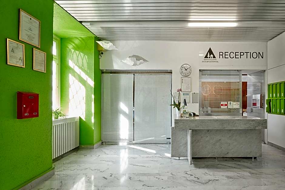 Ostello Montebello - Bellinzona Youth Hostel