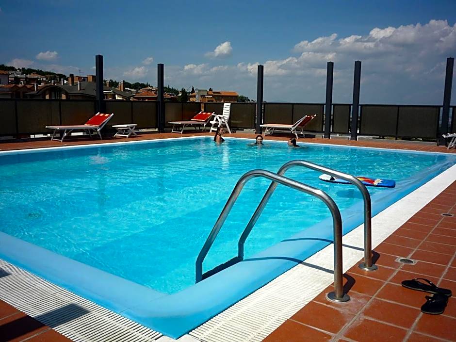 Hotel Montecarlo