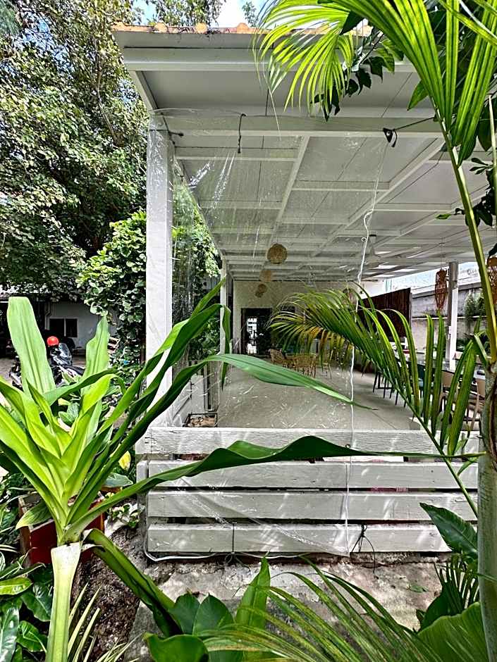 Blessings Home & Café