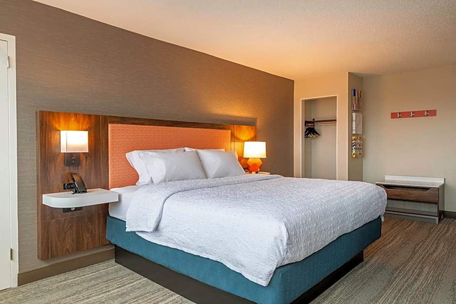 Hampton Inn Manchester Downtown