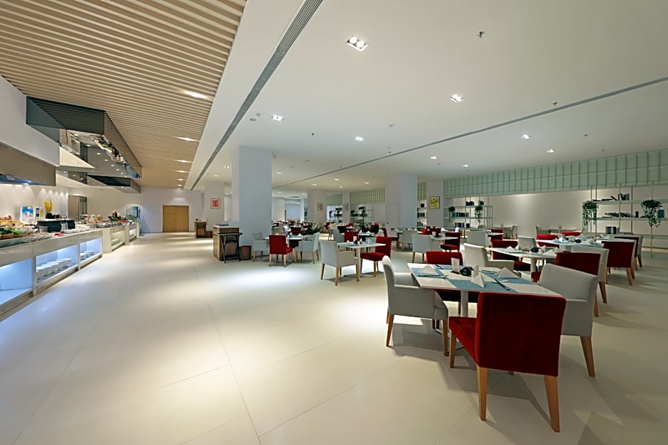 Garden Lane Meilan Airport