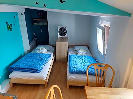 Bed in 6-Bed Mixed Dormitory Room