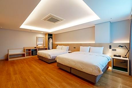ibis Terrace Executive