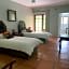 Kransberg Country Lodge Guest Farm