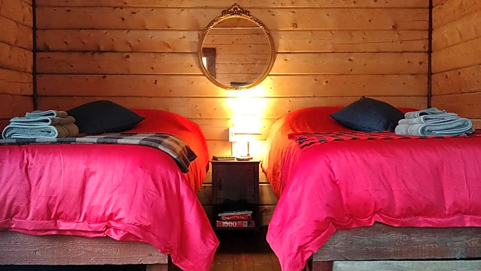 Blackburn Cabins - McCarthy, Alaska