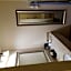 Airport Inn