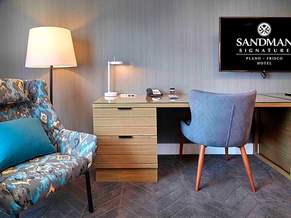 Sandman Signature Plano-Frisco Hotel