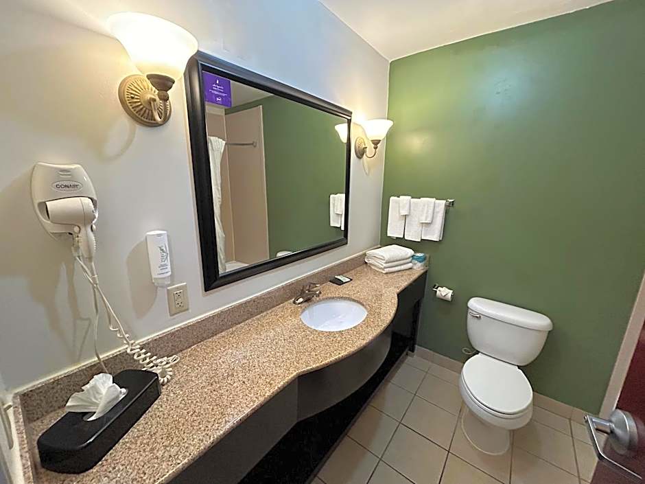 Sleep Inn & Suites Manchester