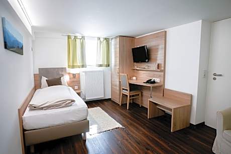 Economy Single Room