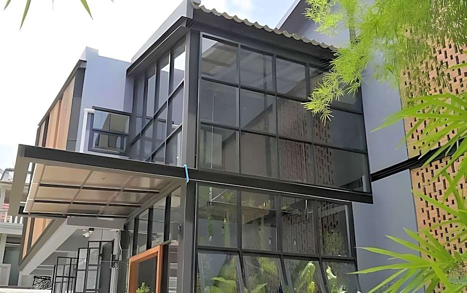 Hug Inn Phrae