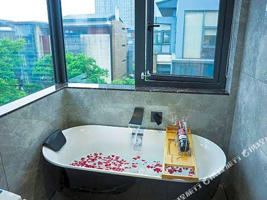 Haibo Hotel