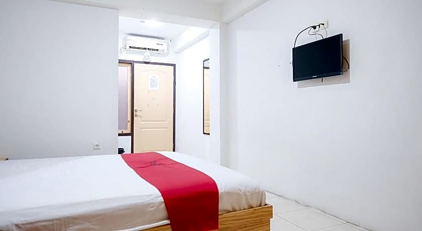 RedDoorz near Tugu Pers Jambi