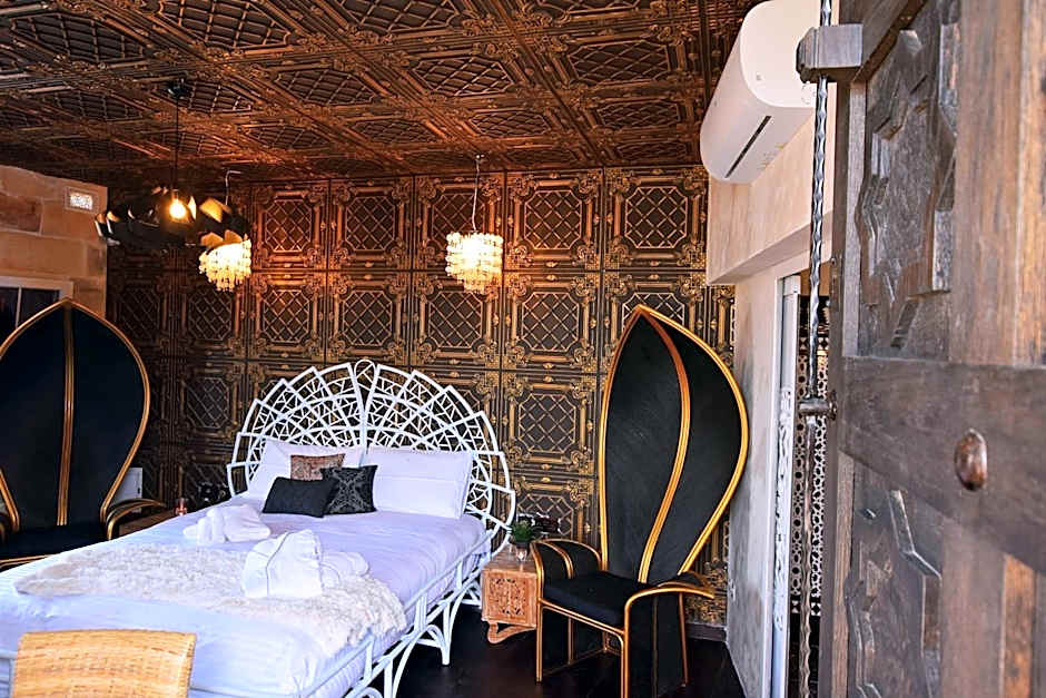 Chapel 5 Boutique Suites B&B