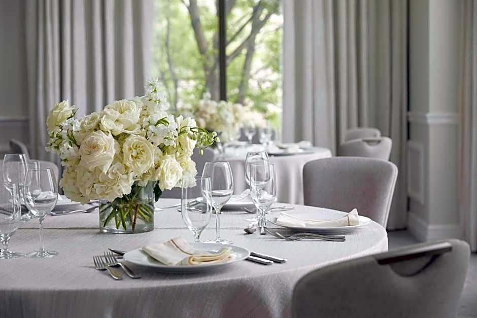 Waldorf Astoria By Hilton Atlanta Buckhead