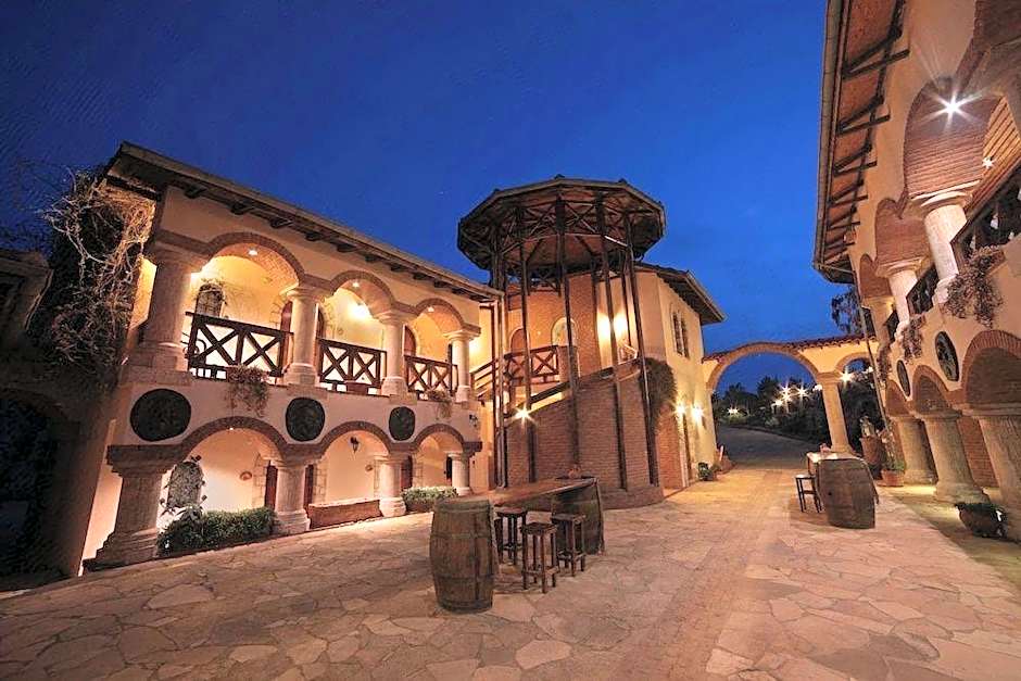 Vinifera Hotel Yedibilgeler Vineyards