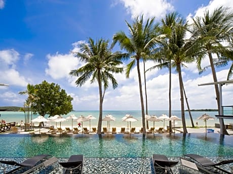 Sareeraya Villas & Suites