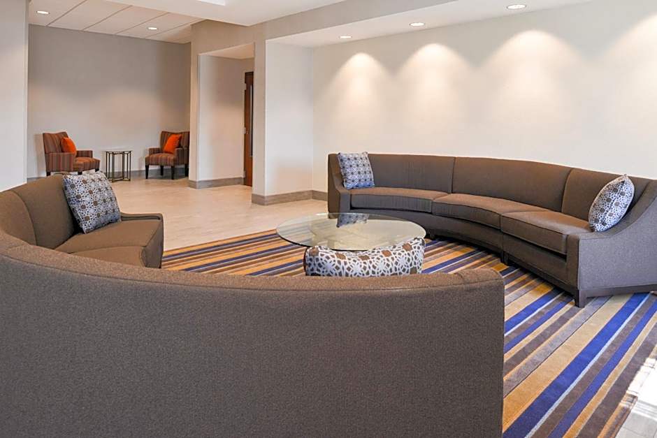 Holiday Inn Poplar Bluff By IHG