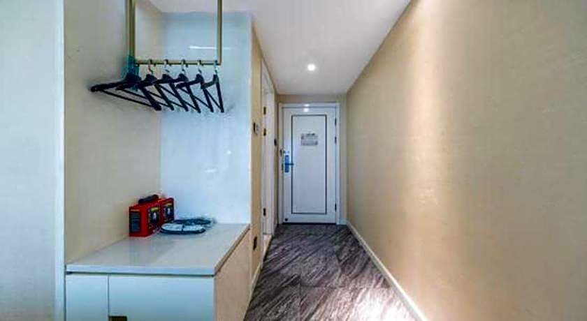 Xana Hotelle Wuhan Lingjiao Lake Wanda Plaza Branch